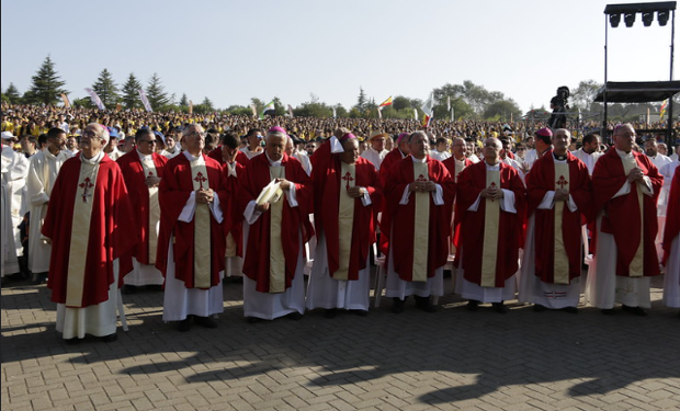 39 fra vescovi e cardinali spagnoli accusati di aver coperto preti pedofili. Tutti i nomi